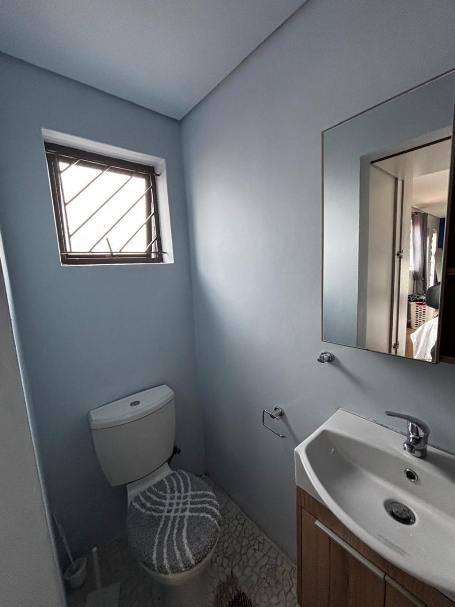 3 Bedroom Property for Sale in Strandfontein Village Western Cape